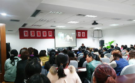 劉潭服裝網(wǎng)絡(luò)營(yíng)銷(xiāo)動(dòng)員大會(huì)