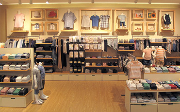 良品牽手劉潭服裝