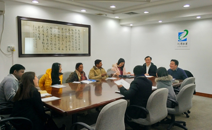 英國(guó)Mothercare來劉潭服裝童裝加工部參觀驗(yàn)廠了