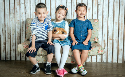 童裝加工：孩子的童年不只有手機  還有你言傳身教的愛