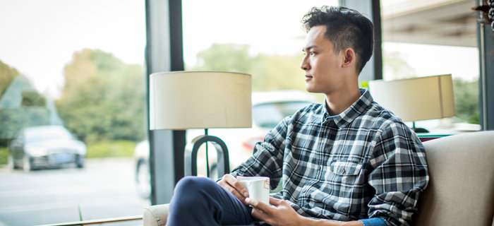 襯衫加工：衣服也長(zhǎng)&ldquo;漬斑&rdquo;，怎么辦？用這招輕松化解