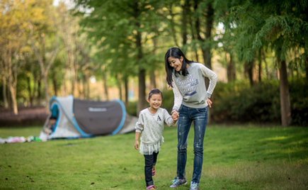 童裝加工：洗衣服遭遇”縮骨功“怎么解，學(xué)會這招輕松解決