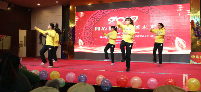 劉潭服裝2017年年會熱鬧上映，給你不一樣的饕餮盛宴