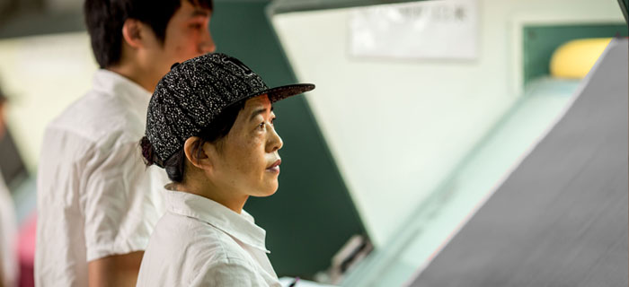 服裝加工面料檢測(cè)——對(duì)話(huà)資深面料檢測(cè)員尤師傅(一) 服裝加工面料檢測(cè)——對(duì)話(huà)資深面料檢測(cè)員尤師傅(一)