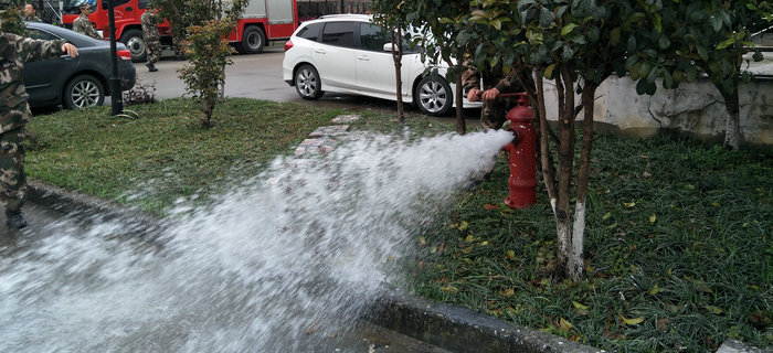 劉潭服裝：無(wú)錫北塘劉潭中隊(duì)和興源路中隊(duì)來(lái)我司消防演練