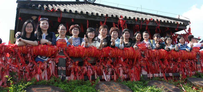 劉潭服裝黨支部開(kāi)啟&ldquo;尋訪紅色印記 傳承強(qiáng)國(guó)之志&rdquo;之旅