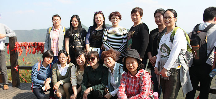 劉潭服裝黨支部開(kāi)啟&ldquo;尋訪紅色印記 傳承強(qiáng)國(guó)之志&rdquo;之旅