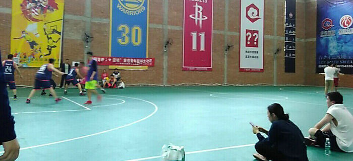 &ldquo;耀青春 I?運(yùn)動(dòng)&rdquo;青年籃球友誼賽，劉潭服裝榮獲亞軍