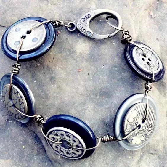 劉潭服裝：經(jīng)過DIY的紐扣，竟然變得這么不正經(jīng)&hellip;&hellip;