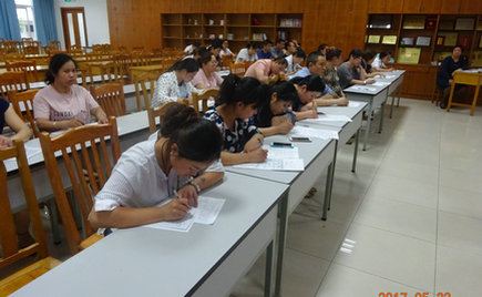 劉潭服裝召開第四次新員工入職培訓(xùn)