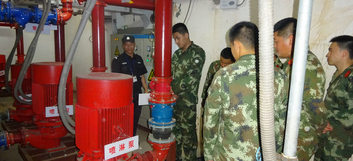 劉潭服裝聯(lián)合無錫北塘劉潭消防中隊進行消防演練