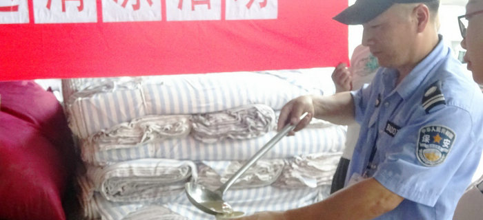 劉潭服裝：火烤的天氣 但員工的心頭很清涼