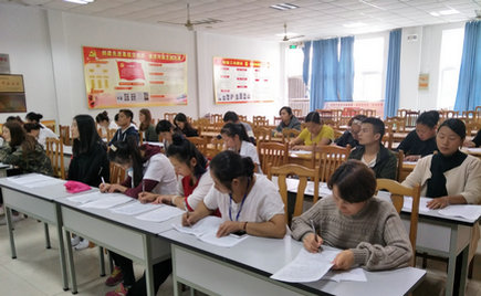 劉潭服裝舉辦第七次新員工入職培訓(xùn)會議