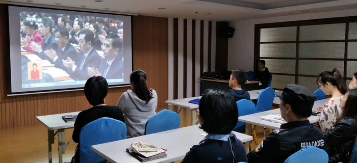 厲害了，我的祖國！劉潭服裝和你一起看十九大&hellip;&hellip;