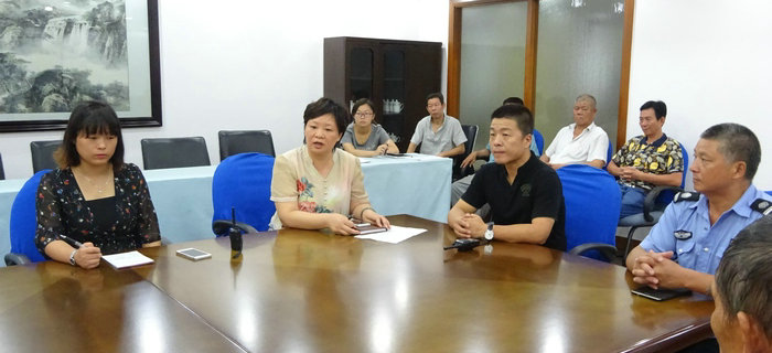 劉潭服裝召開保安和后勤管理整改會議