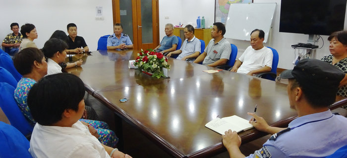 劉潭服裝召開保安和后勤管理整改會議