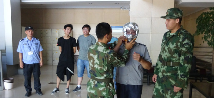 劉潭消防中隊來劉潭服裝進行消防設(shè)備現(xiàn)場培訓