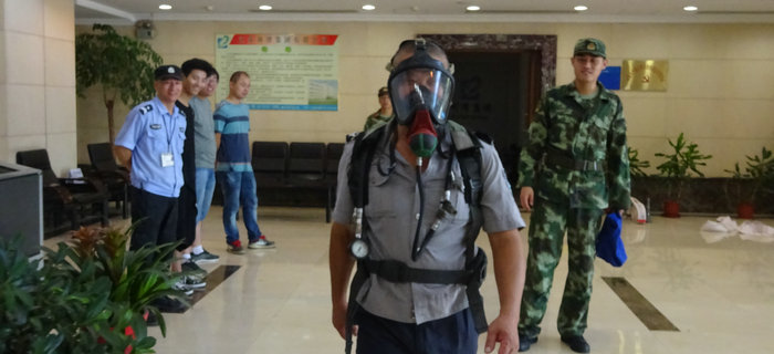 劉潭消防中隊來劉潭服裝進行消防設(shè)備現(xiàn)場培訓