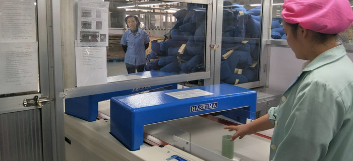 劉潭服裝邀請專家孫陸宇教授對生產(chǎn)加工管理進行現(xiàn)場指導