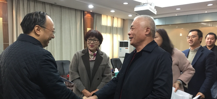 劉潭集團董事長錢伯榮一行與亳州市委書記汪書記座談交流