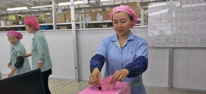 劉潭服裝工會有序組織員工進行梁溪區(qū)人大代表補選活動