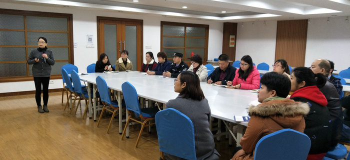 趙芳同志在劉潭服裝專題學習十九大會議中通過入黨轉正申請