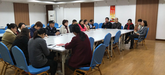 趙芳同志在劉潭服裝專題學習十九大會議中通過入黨轉正申請