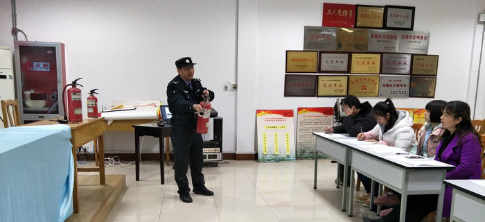 劉潭服裝2017年最后一次新員工入職培訓(xùn)會議圓滿收官