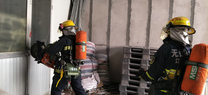 劉潭服裝：劉潭和興源路消防中隊來我司進行消防演練