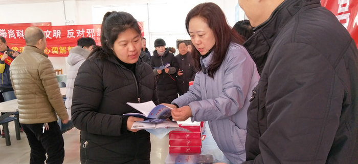 劉潭服裝：&ldquo;法潤(rùn)梁溪，情系民工&rdquo;活動(dòng)，營(yíng)造良好用工環(huán)境