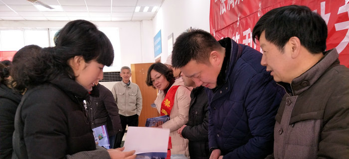 劉潭服裝：&ldquo;法潤(rùn)梁溪，情系民工&rdquo;活動(dòng)，營(yíng)造良好用工環(huán)境