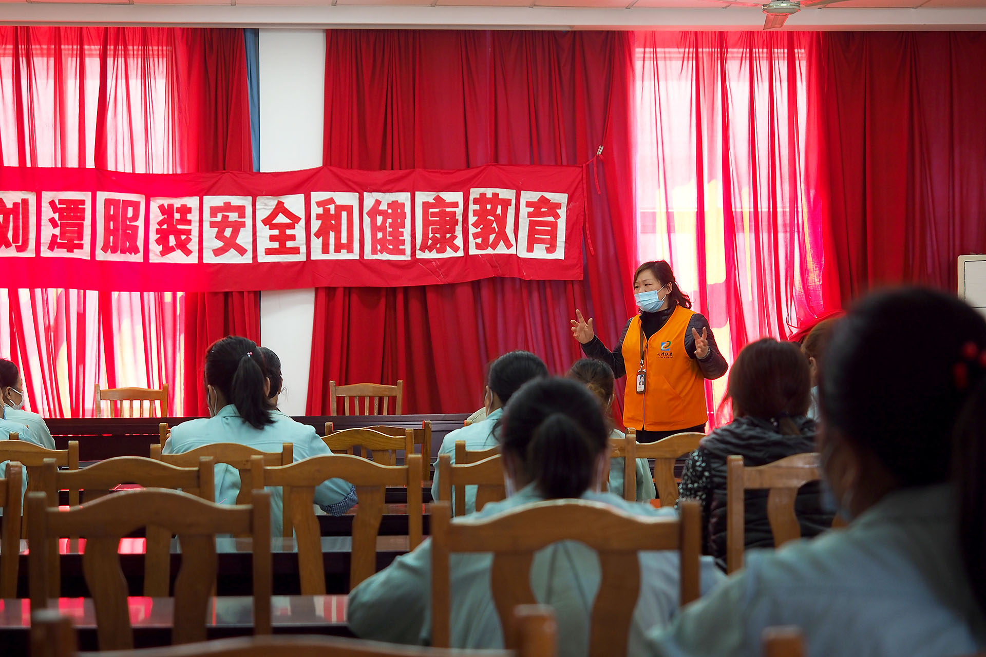 劉潭服裝宿舍安全