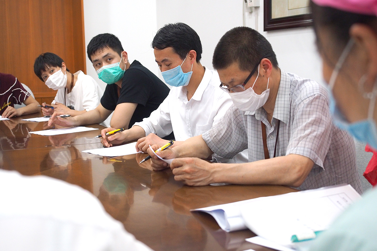 劉潭服裝廠召開申訴機(jī)制培訓(xùn)會議