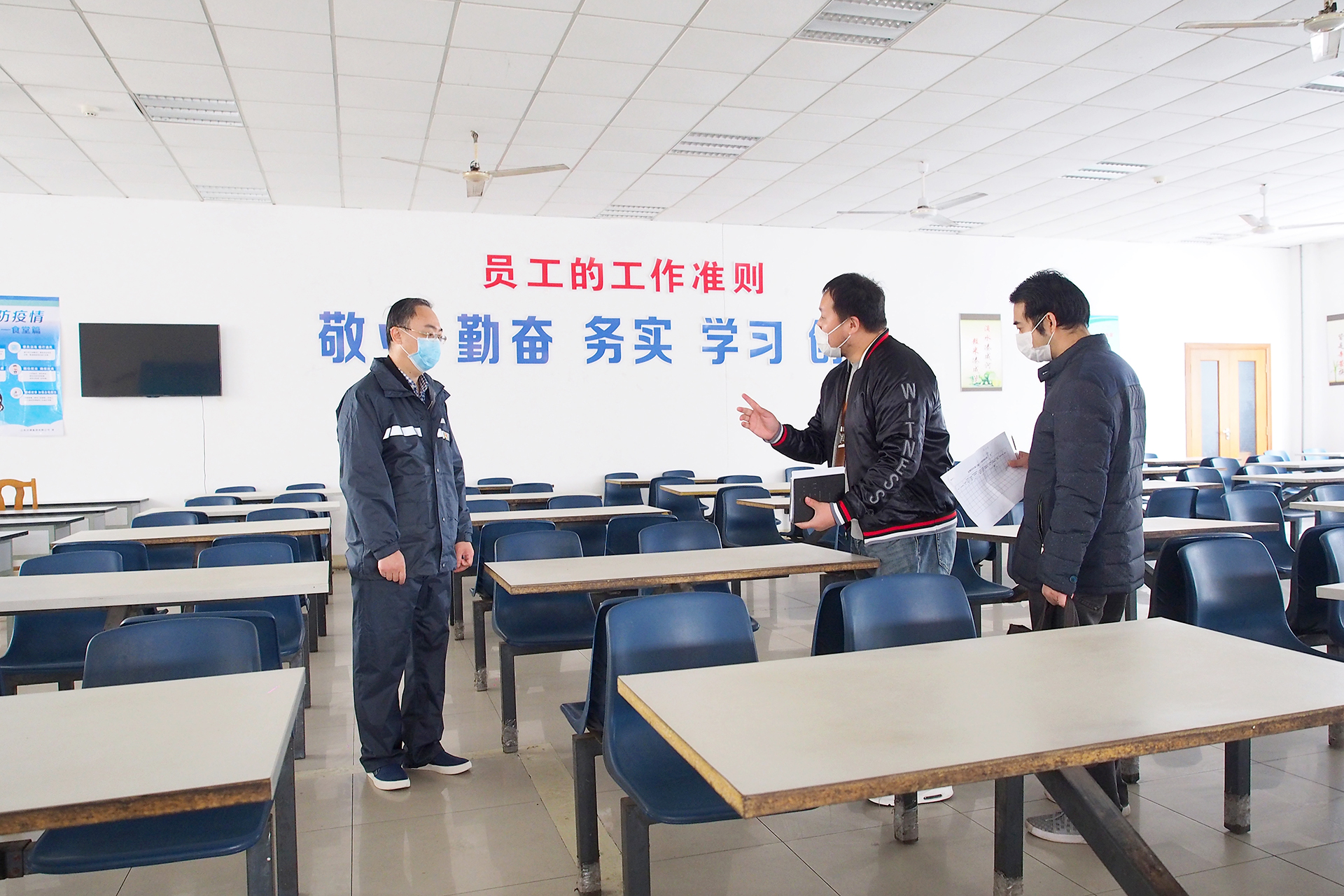 劉潭服裝四不兩直調(diào)研