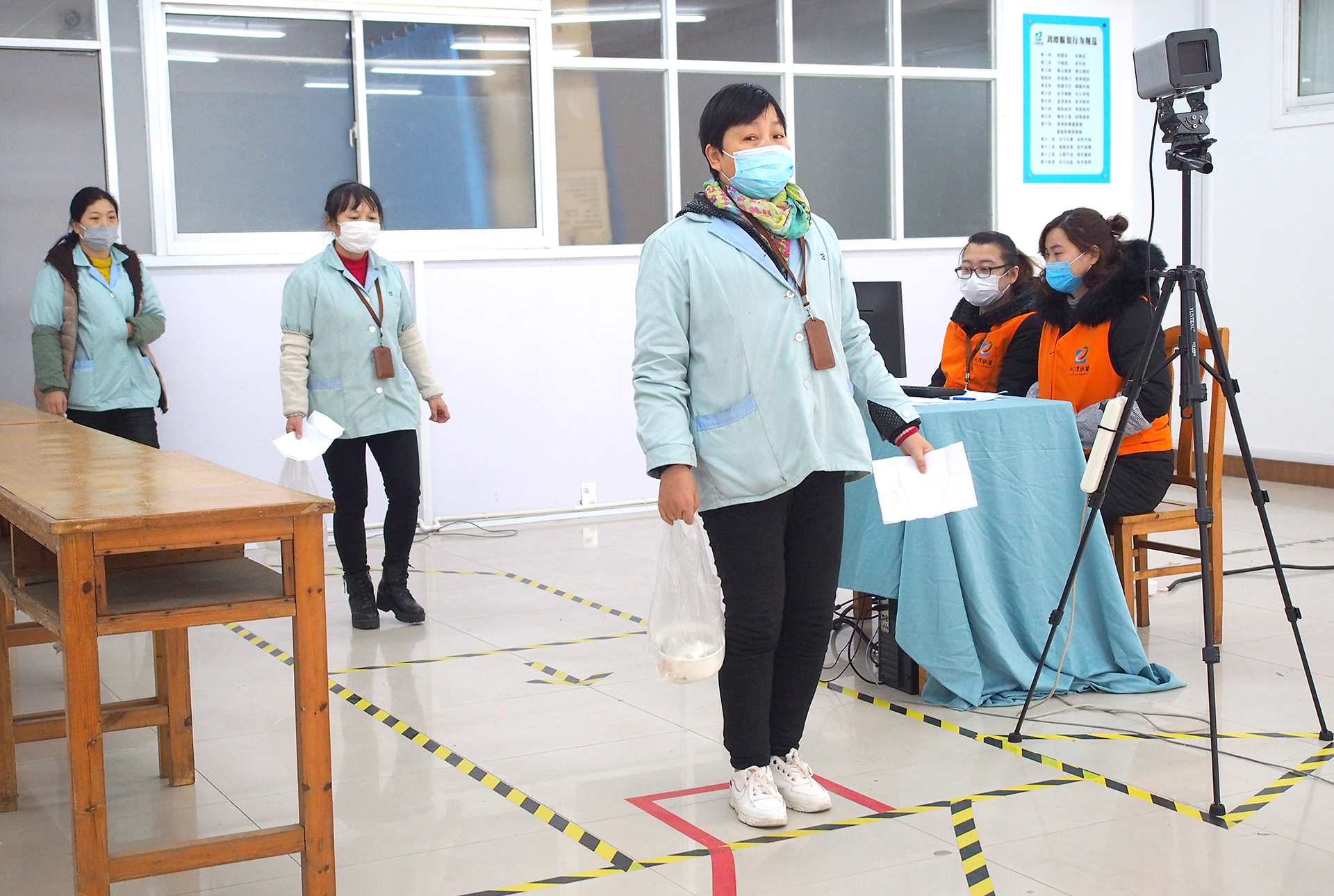 劉潭服裝志愿者