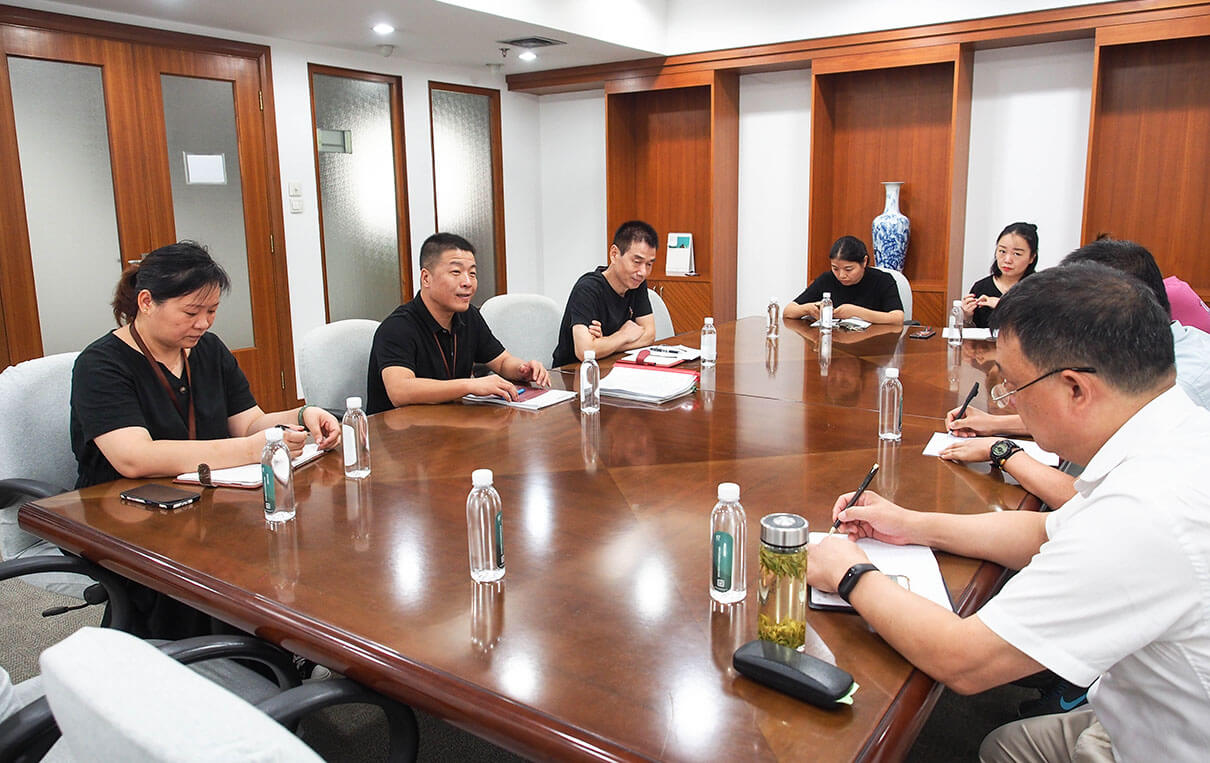 劉潭服裝專題調(diào)研