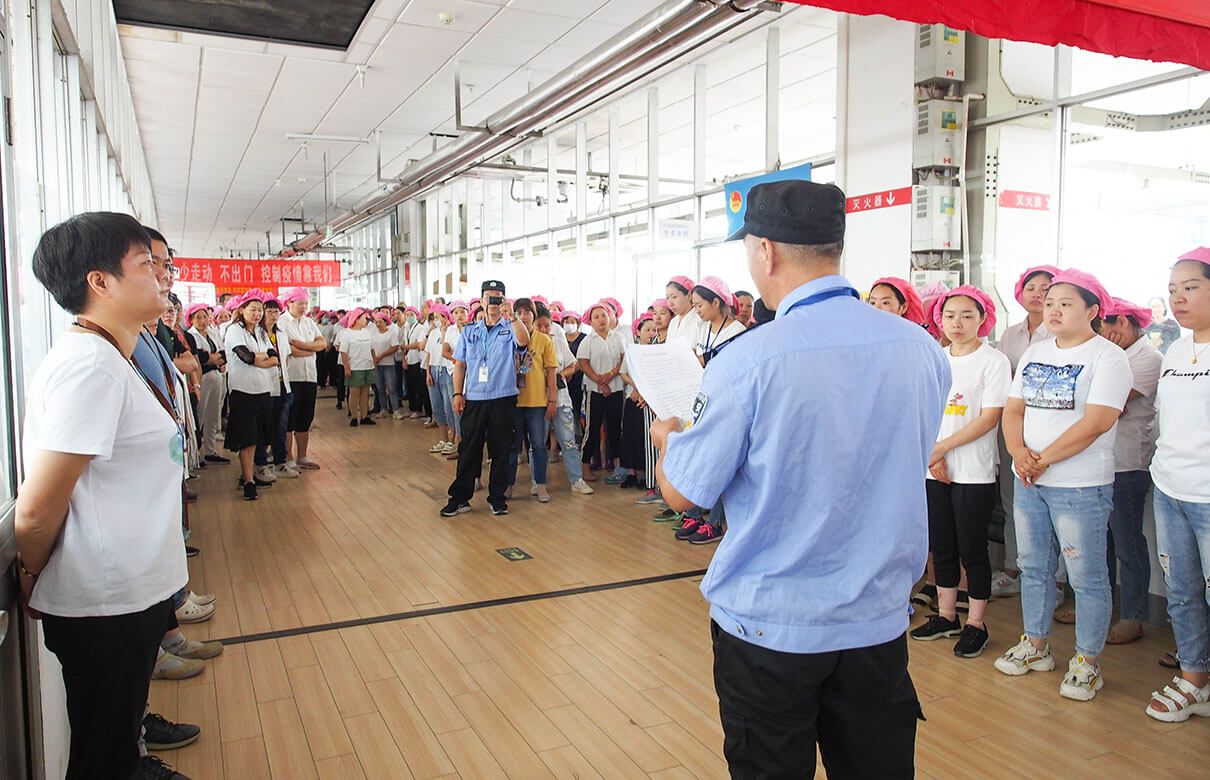 劉潭服裝雙節(jié)節(jié)前教育