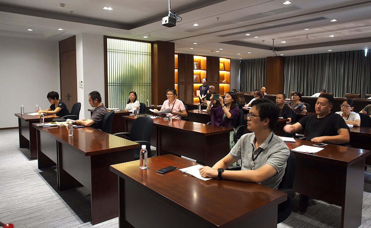 劉潭服裝智能制造