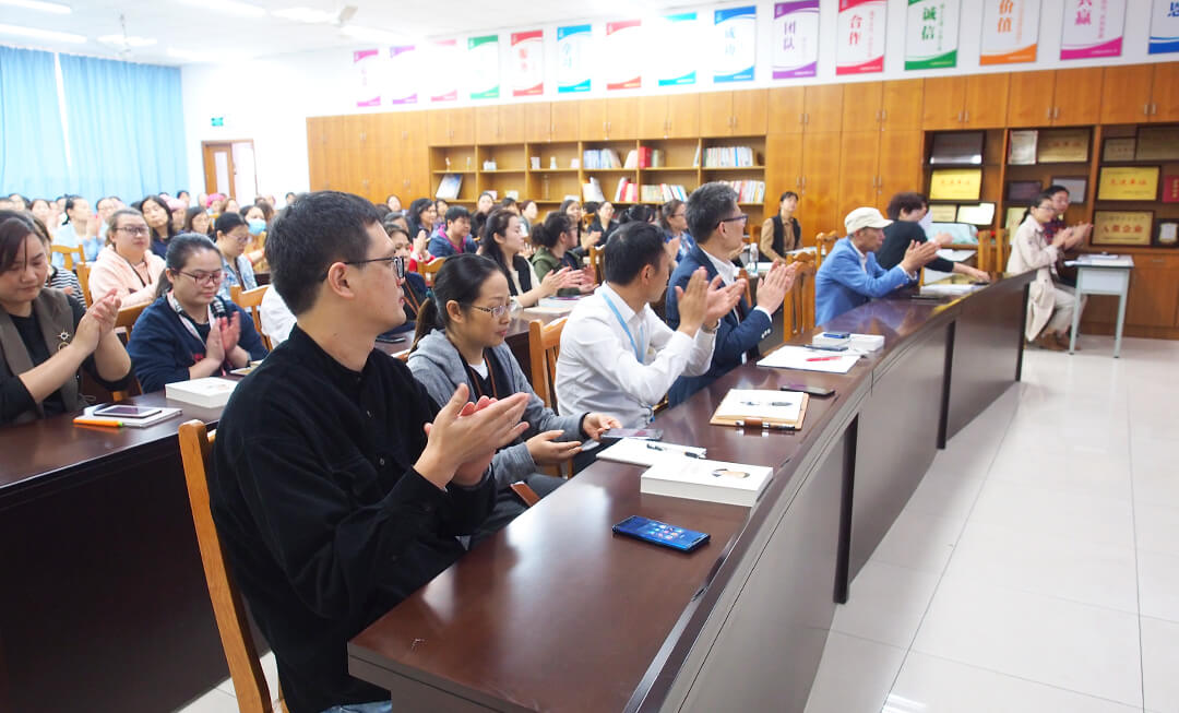 劉潭服裝人力資源動(dòng)員會(huì)