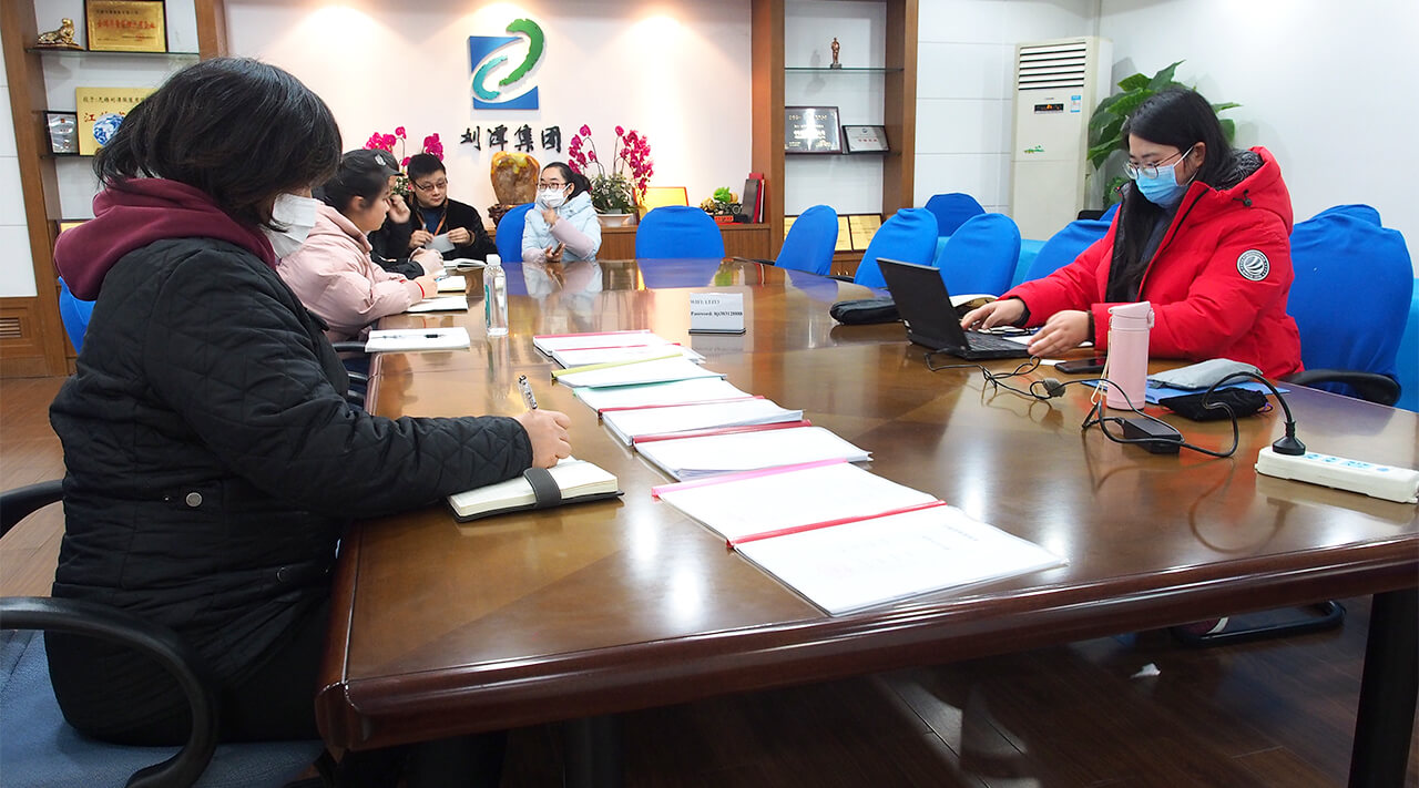 劉潭服裝反恐驗(yàn)廠