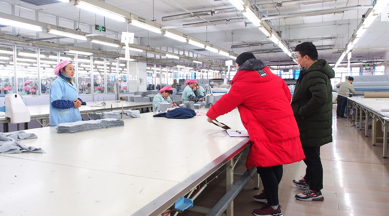 劉潭服裝反恐驗(yàn)廠