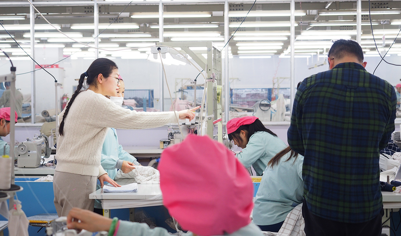 梁溪區(qū)婦聯(lián)到劉潭服裝廠進行&ldquo;3.8國際婦女節(jié)&rdquo;宣傳短片拍攝