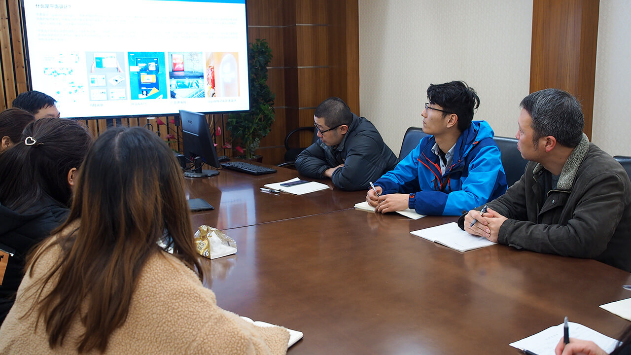 劉潭服裝廠開展強企培訓(xùn)計劃