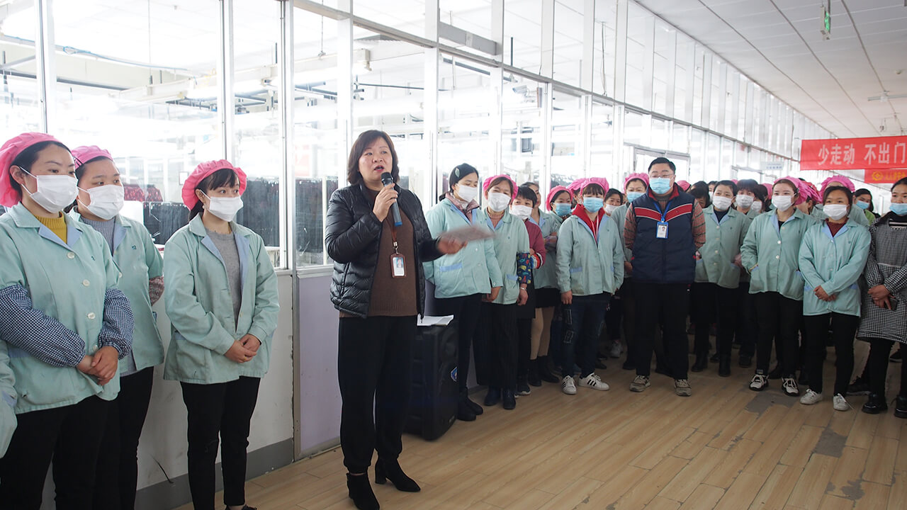 劉潭服裝廠開(kāi)展防恐反恐、社會(huì)責(zé)任內(nèi)容培訓(xùn)