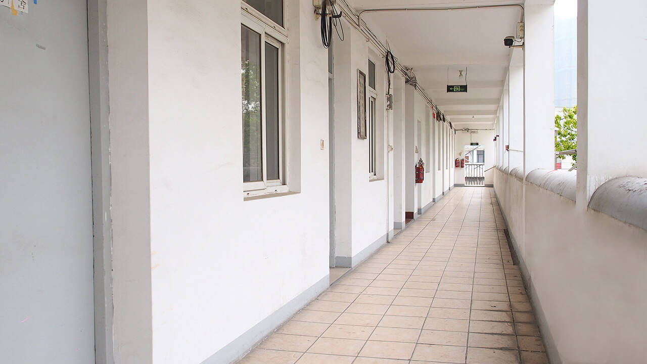 劉潭服裝廠開展宿舍安全突擊檢查