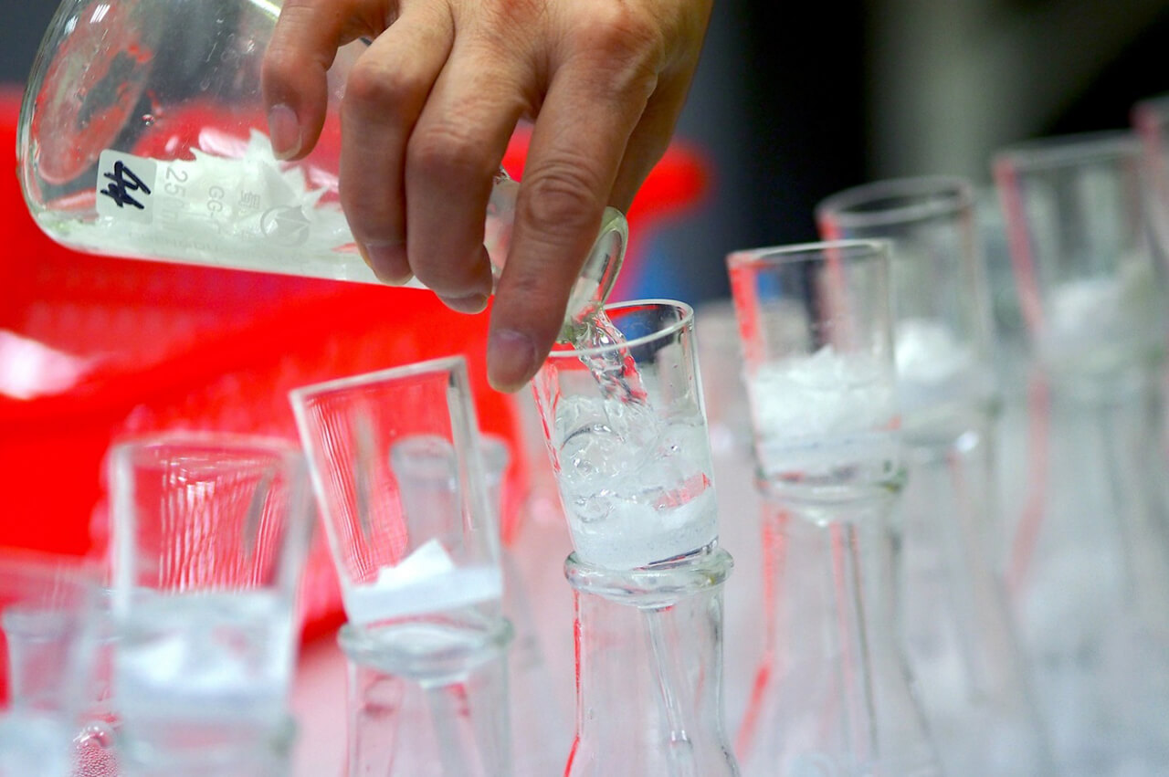 劉潭服裝廠檢測部