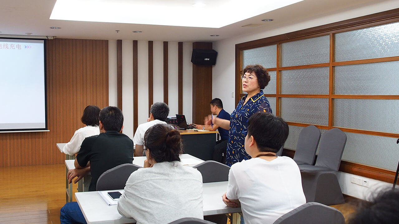 劉潭服裝廠安全生產(chǎn)工作會議