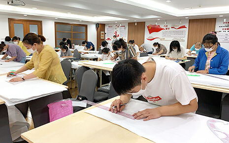 劉潭服裝廠順利完成服裝制版師技能等級認定考試