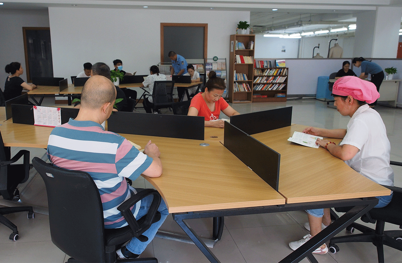 劉潭服裝廠員工活動(dòng)