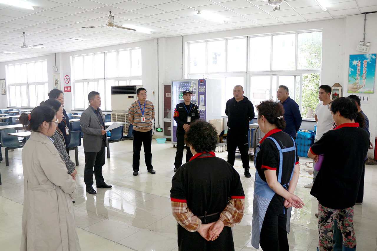 劉潭服裝廠筑牢食品衛(wèi)生安全防線